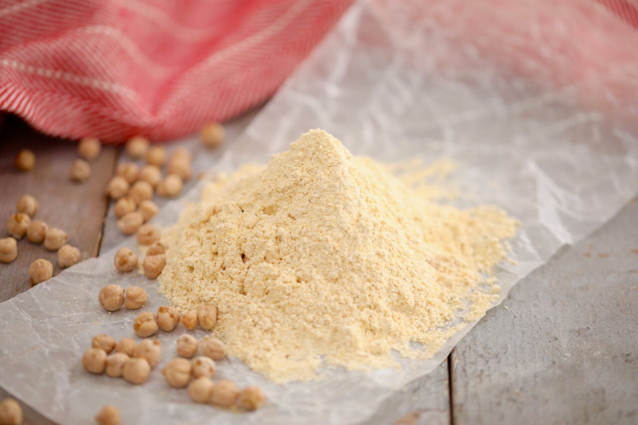 DIY Chickpea Flour: Recipe, Benefits & Versatile Uses Explained
